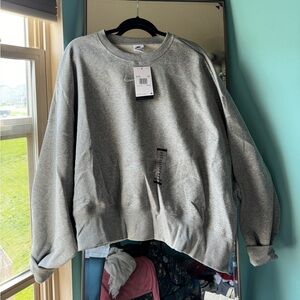 NWT Nike cropped crewneck